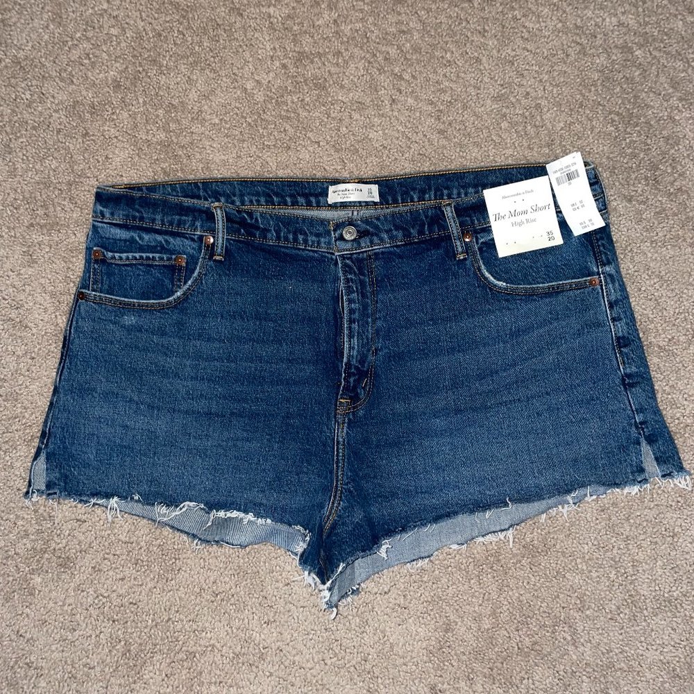 NWT Abercrombie & Fitch High Rise Mom Shorts
